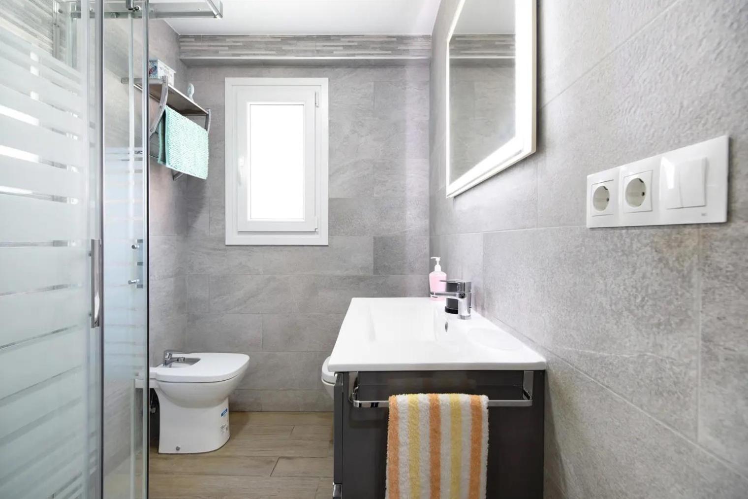 Cozy Room In Stylish Flat Just Steps From The Beach Cadiz Exterior photo